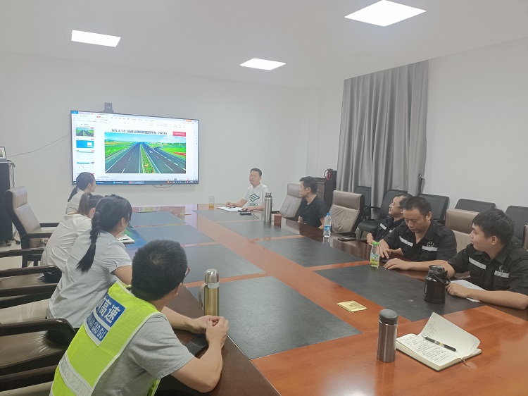 会现场图片.jpg