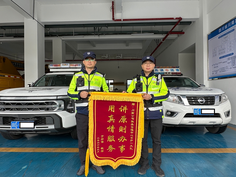 C4C5CBCE95E31418A530130455CE1977 - 副本.jpg